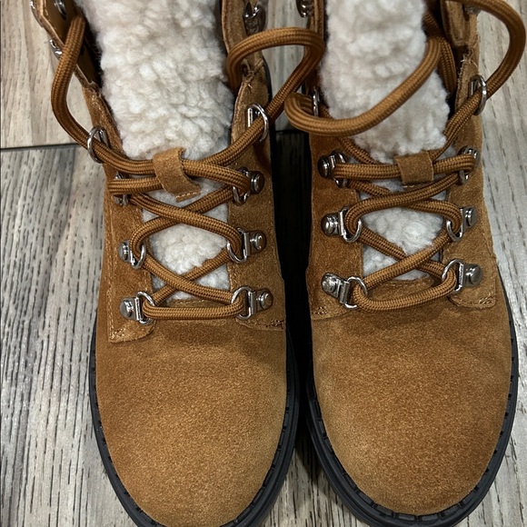 Marc Fisher Leigan Lug sole Brown Suede Winter Boots with Shearling - Picture 5 of 5